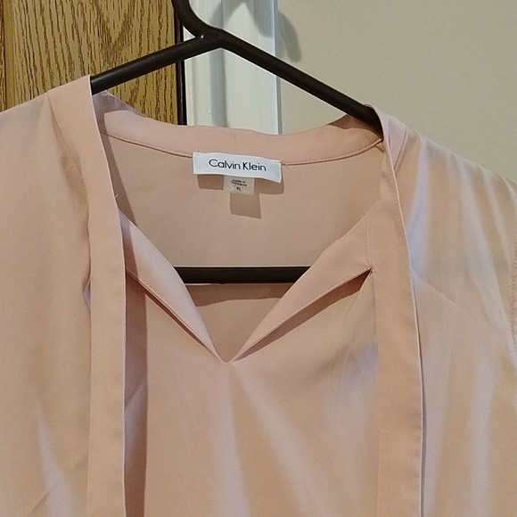 Calvin Klein, PETITE Large Pink Sleeveless Blouse - Picture 3 of 5